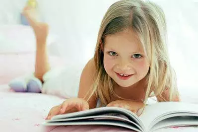 کتاب شعر و ترانه کودک و تاثیرات آن روی کودکان